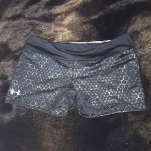 Under Armour Shorts Size Large